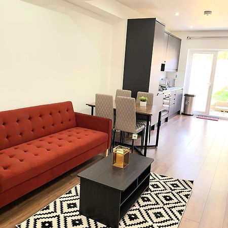 Spacious 3 Bed Flat Belvedere Dartford Exterior photo