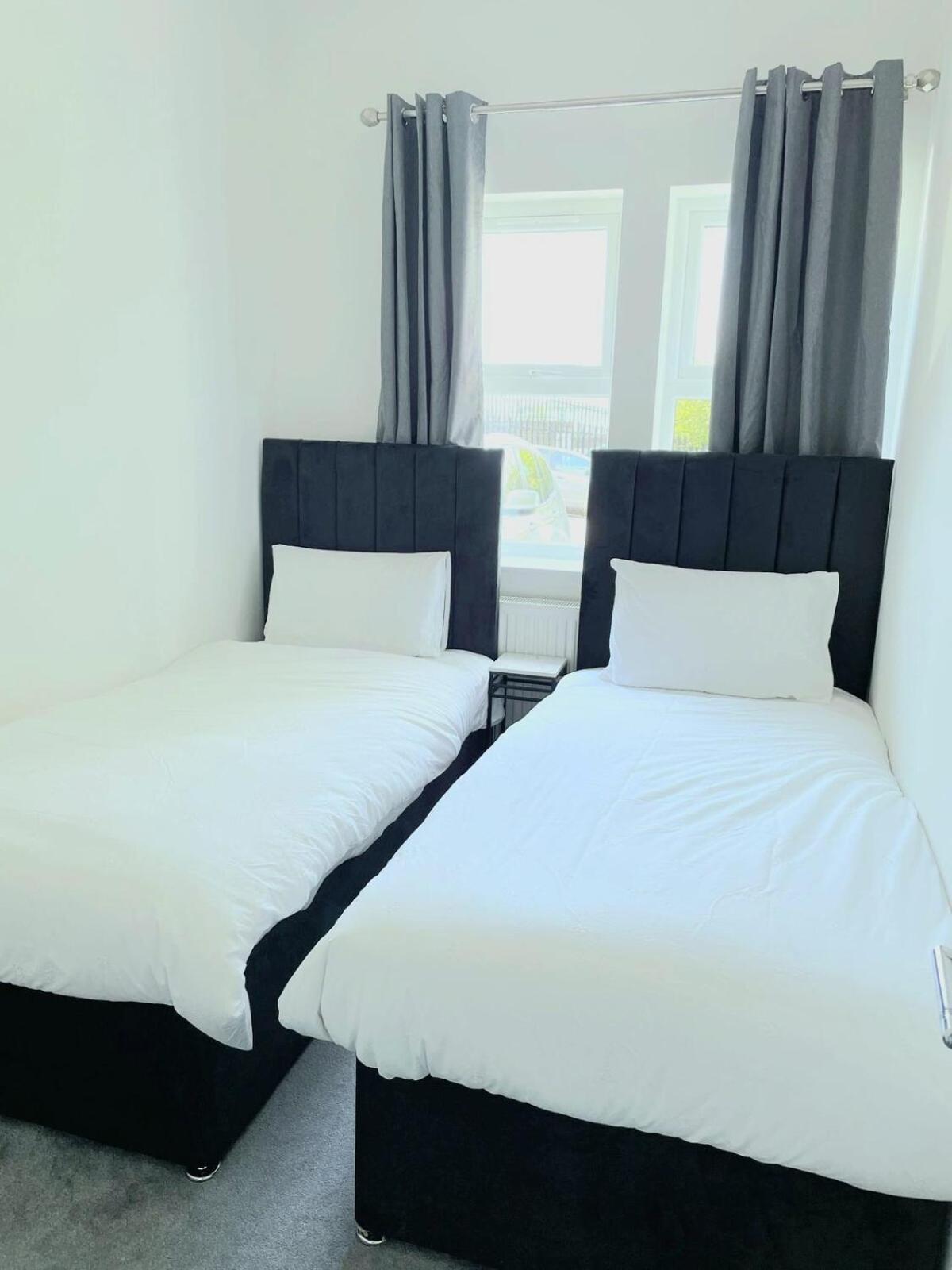 Spacious 3 Bed Flat Belvedere Dartford Exterior photo