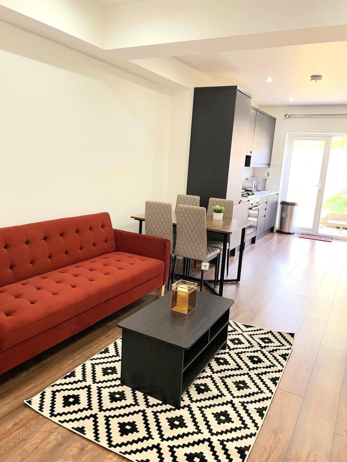 Spacious 3 Bed Flat Belvedere Dartford Exterior photo
