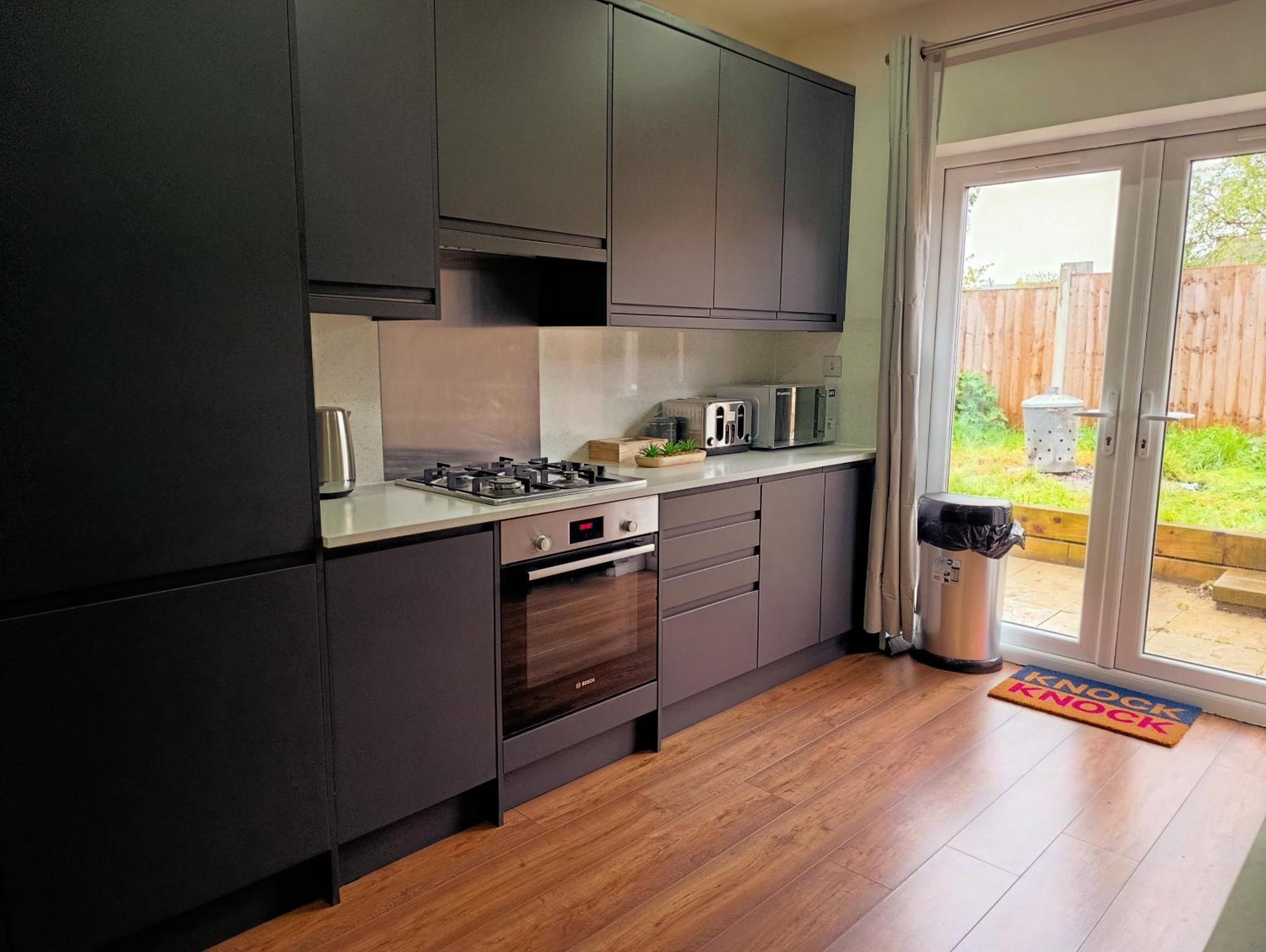 Spacious 3 Bed Flat Belvedere Dartford Exterior photo